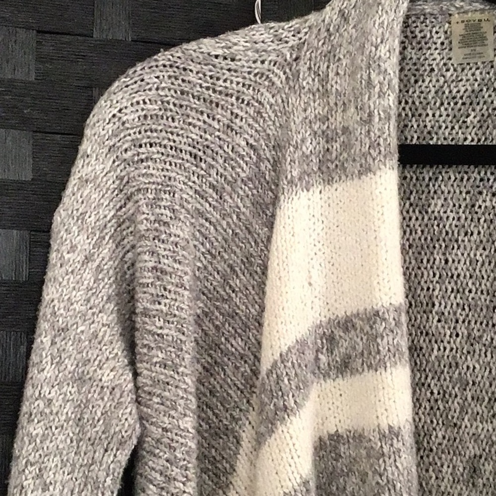Soybu sweater - Picture 3 of 4